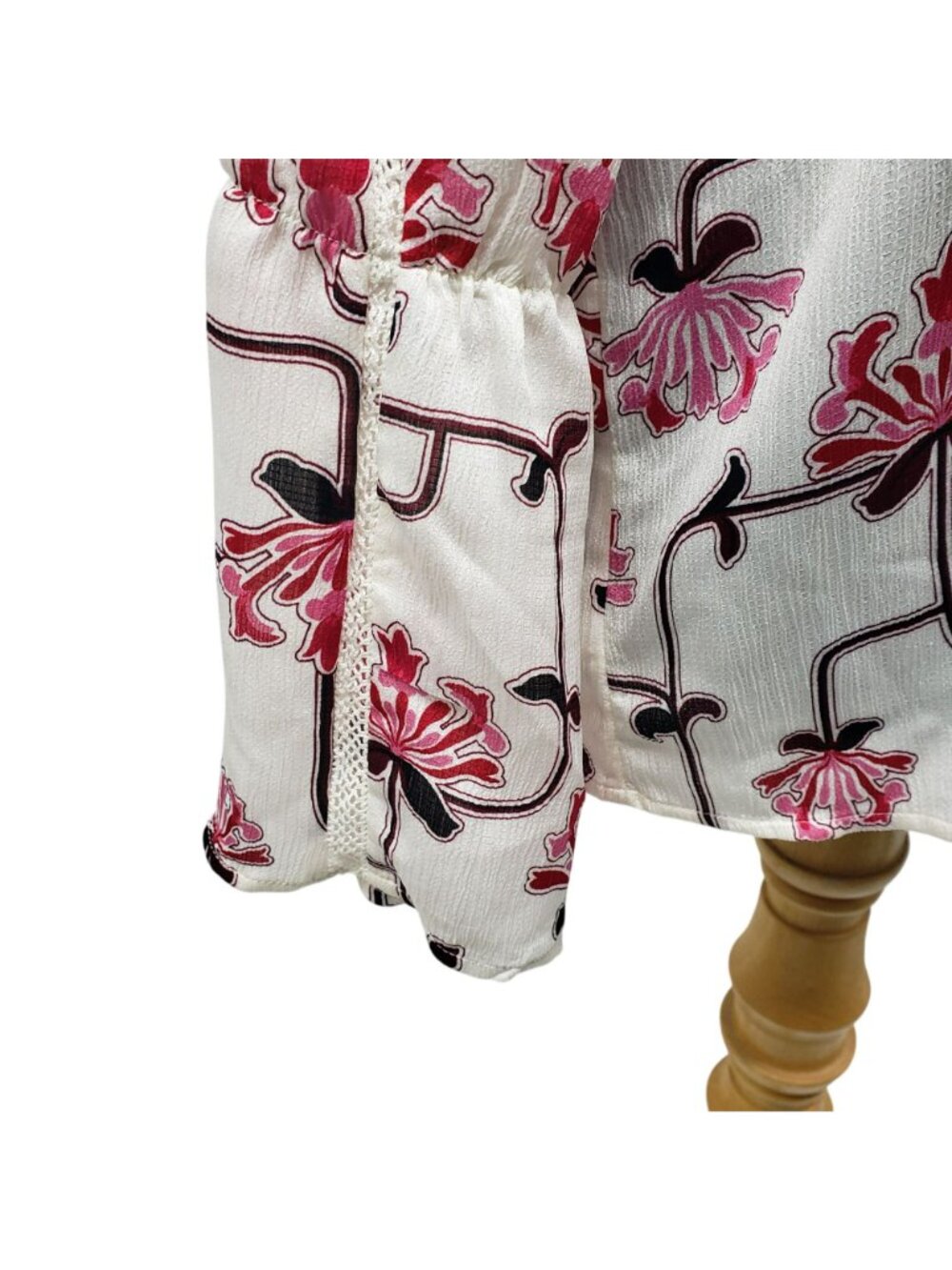 NEW Ann Taylor White Pink Floral Round Neck Boho Blouse Office Pretty Modest - Picture 6 of 13